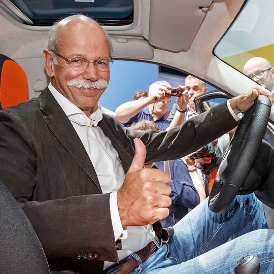 BMW hat Dieter Zetsche mit einem Abschiedsvideo gewürdigt. BMW hat Dieter Zetsche mit einem Abschiedsvideo gewürdigt.
