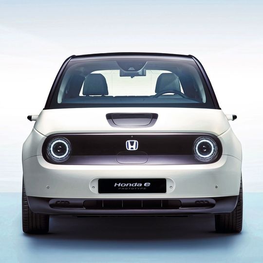 Der Honda E kann ab sofort reserviert werden. Der Honda E kann ab sofort reserviert werden.