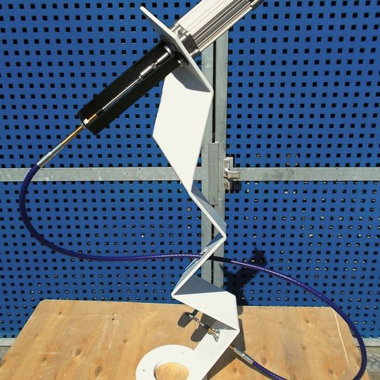 Einsatz eines Druck-Zug-Kabels von Ringspann RCS als Hubverlängerung für einer Linearzylinder. Einsatz eines Druck-Zug-Kabels von Ringspann RCS als Hubverlängerung für einer Linearzylinder.