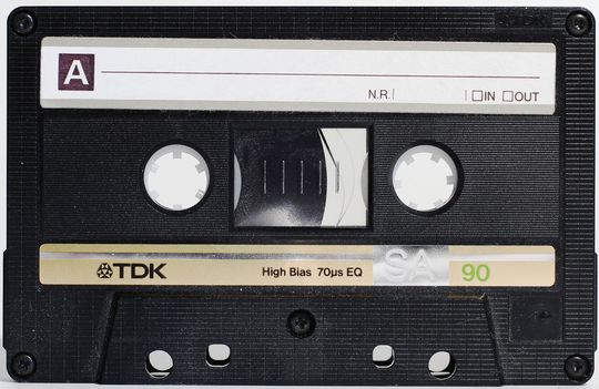 Die Audiokassette wurde unter anderem mit dem ersten Walkman berühmt. Die Audiokassette wurde unter anderem mit dem ersten Walkman berühmt.