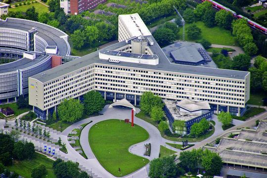 Die DRV Rheinland und Westfalen beschäftigt rund 7.800 Mitarbeiter. Die DRV Rheinland und Westfalen beschäftigt rund 7.800 Mitarbeiter.