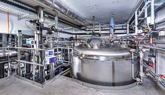 Alle Kessel verfügen über gleiche Instrumentierung und standardisierte Anschlüsse. Alle Kessel verfügen über gleiche Instrumentierung und standardisierte Anschlüsse.