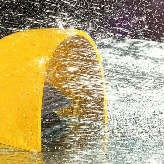 Sinnvoll, aber nicht zu 100 % aussagekräftig bei Extrem-Einsätzen von Schaltgeräten:
Korrosionsprüfung im Labor. Sinnvoll, aber nicht zu 100 % aussagekräftig bei Extrem-Einsätzen von Schaltgeräten:
Korrosionsprüfung im Labor.