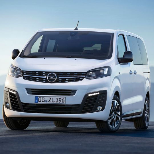 Opel hat aus dem Kompaktvan einen Kleinbus gemacht. Opel hat aus dem Kompaktvan einen Kleinbus gemacht.