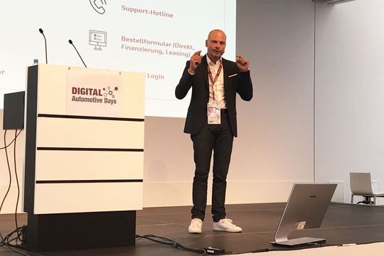 Martin Wallenborn vom Audi Vertrieb Deutschland kann die Aufregung im Handel verstehen, sieht aber keinen Bruch mit „We act as one“.