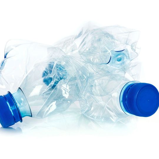 Sabic führt Upcycling-Compounds zur Verlängerung der Nutzdauer von PET-Flaschen ein. Sabic führt Upcycling-Compounds zur Verlängerung der Nutzdauer von PET-Flaschen ein.