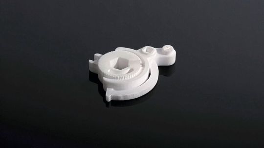 Das neue Keramikmaterial Alumina von X-Jet bietet laut Unternehmen gute elektrische Isolationsfähigkeiten, eine hohe mechanische Festigkeit, eine hohe Druckfestigkeit und eine große Härte. Das neue Keramikmaterial Alumina von X-Jet bietet laut Unternehmen gute elektrische Isolationsfähigkeiten, eine hohe mechanische Festigkeit, eine hohe Druckfestigkeit und eine große Härte.