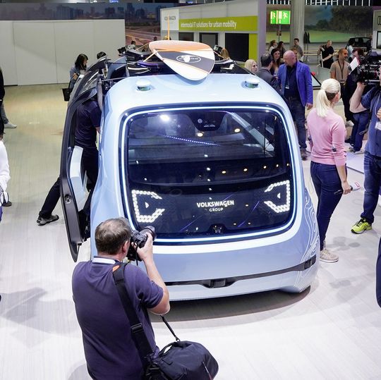 Volkswagen will beim autonomen Fahren künftig mit Ford kooperieren. Volkswagen will beim autonomen Fahren künftig mit Ford kooperieren.