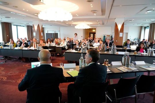 Auf dem BV-Med-Symposium „Aktuelle Rechtsfragen zu Medizinprodukten“ waren unter anderem die MDR und der Brexit die Top-Themen der Vorträge. Auf dem BV-Med-Symposium „Aktuelle Rechtsfragen zu Medizinprodukten“ waren unter anderem die MDR und der Brexit die Top-Themen der Vorträge.