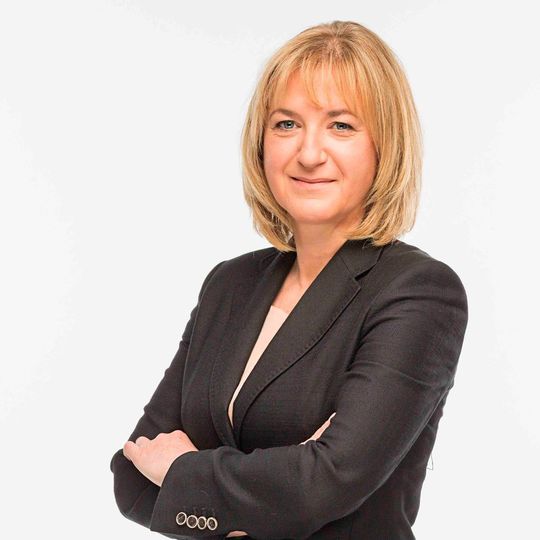 Isabella Hierl, CEO von René Lezard, setzt bei der wirtschaftlichen Neuausrichtung auf den Logistik- und Fulfillmentdienstleister Loxxess. Isabella Hierl, CEO von René Lezard, setzt bei der wirtschaftlichen Neuausrichtung auf den Logistik- und Fulfillmentdienstleister Loxxess.