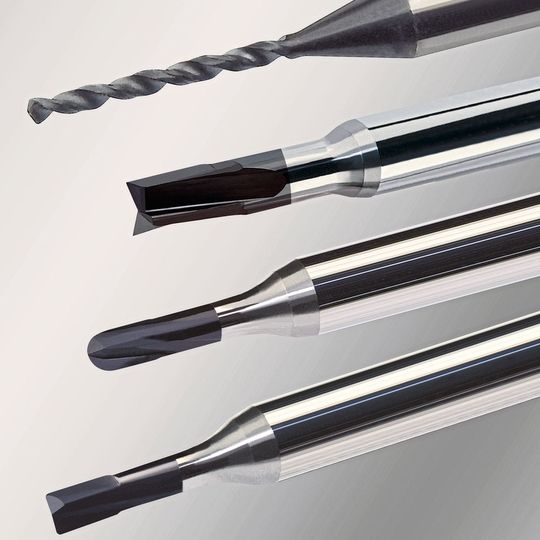 Für jeden Einsatzbereich: mit Diamant beschichtete Kugel-, Torus- und Schaftfräser sowie Spiralbohrer mit laserbearbeiteter, scharfer Schneidkante. Für jeden Einsatzbereich: mit Diamant beschichtete Kugel-, Torus- und Schaftfräser sowie Spiralbohrer mit laserbearbeiteter, scharfer Schneidkante.