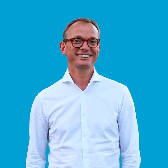 Fabrizio Giannelli ist als Vice President Data Manager Manufacturer bei TecAlliance tätig. Fabrizio Giannelli ist als Vice President Data Manager Manufacturer bei TecAlliance tätig.