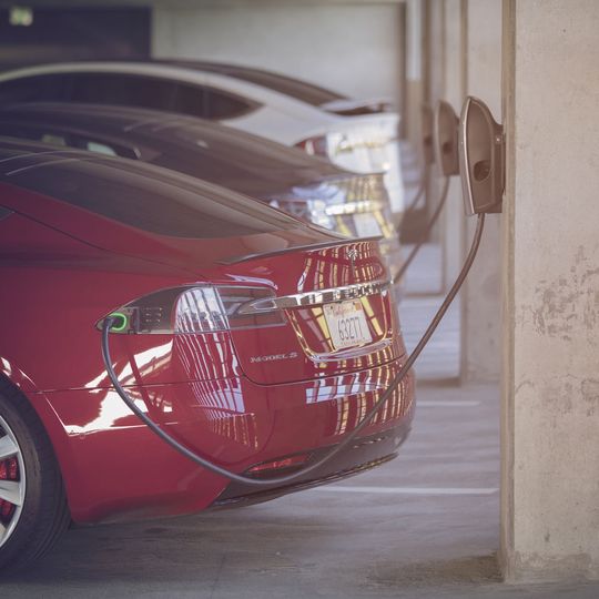 Dem Energieverband BDEW zufolge könnten hierzulande in absehbarer Zeit 6 Millionen Wallboxes benötigt werden. Dem Energieverband BDEW zufolge könnten hierzulande in absehbarer Zeit 6 Millionen Wallboxes benötigt werden.