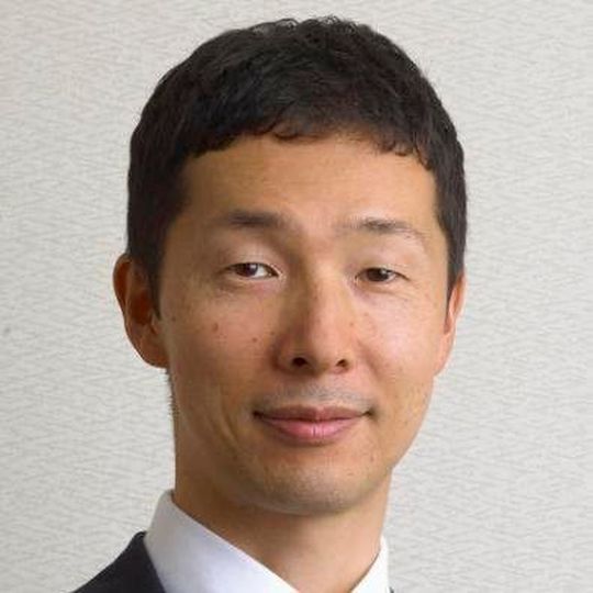 Renesas' neuer CEO: Hidetoshi Shibata, vormals Finanzvorstand des Unternehmens, tritt die Nachfolge des zurückgetretenen Bunsei Kure an. Renesas' neuer CEO: Hidetoshi Shibata, vormals Finanzvorstand des Unternehmens, tritt die Nachfolge des zurückgetretenen Bunsei Kure an.