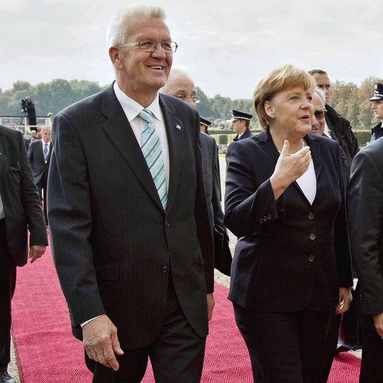 Winfried Kretschmann ist kein Fan von Angela Merkels Autopolitik. Winfried Kretschmann ist kein Fan von Angela Merkels Autopolitik.