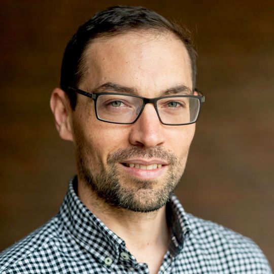 Der Forscher Nicolas Plumeré wurde für seine Arbeiten ausgezeichnet. Der Forscher Nicolas Plumeré wurde für seine Arbeiten ausgezeichnet.