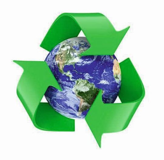 Das Symbol für Circular Economy. Diese wird auf der K 2019 in Düsseldorf ein Schwerpunktthema sein, dem sich viele Aussteller widmen werden. Auch die Engel-Gruppe will sich dem Umweltschutz nicht entziehen, und zeigt was sie dafür tun kann. Das Symbol für Circular Economy. Diese wird auf der K 2019 in Düsseldorf ein Schwerpunktthema sein, dem sich viele Aussteller widmen werden. Auch die Engel-Gruppe will sich dem Umweltschutz nicht entziehen, und zeigt was sie dafür tun kann.