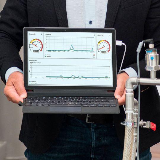 Ende 2018 wurde ein erster Prototyp eines smarten Filtercontrollers erfolgreich getestet und in ein Wolftechnik Filtersystem eingebaut (Demonstrator) Ende 2018 wurde ein erster Prototyp eines smarten Filtercontrollers erfolgreich getestet und in ein Wolftechnik Filtersystem eingebaut (Demonstrator)