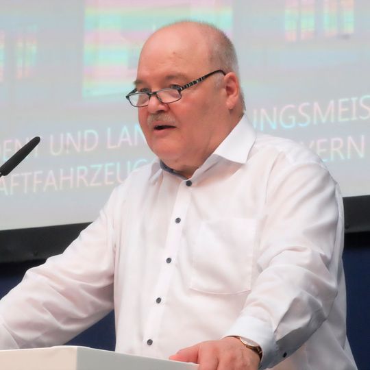 Albert Vetterl, Präsident des Kfz-Gewerbes Bayern. Albert Vetterl, Präsident des Kfz-Gewerbes Bayern.