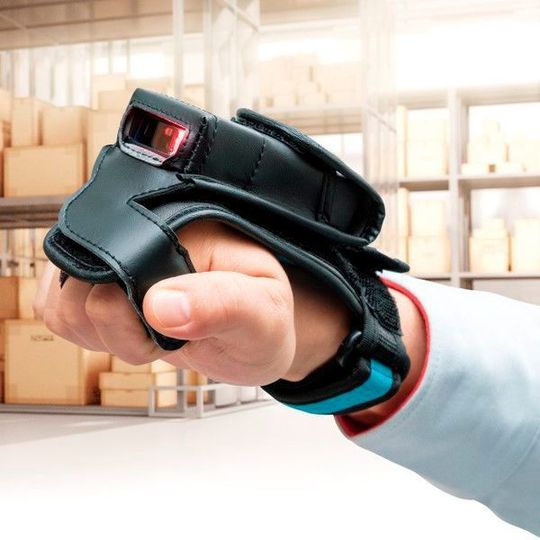 Das neu Wearable von Denso soll besonders leicht und trotzdem robust sein. Das neu Wearable von Denso soll besonders leicht und trotzdem robust sein.