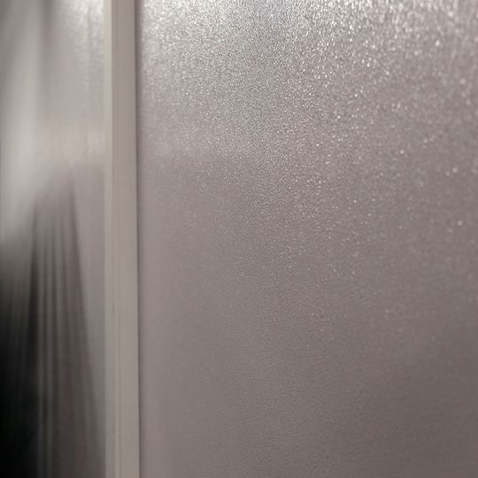Der glasfaserverstärkte Kunststoff (GfK) Embossed ist leicht und einfach zu verarbeiten und zu reinigen. Der glasfaserverstärkte Kunststoff (GfK) Embossed ist leicht und einfach zu verarbeiten und zu reinigen.