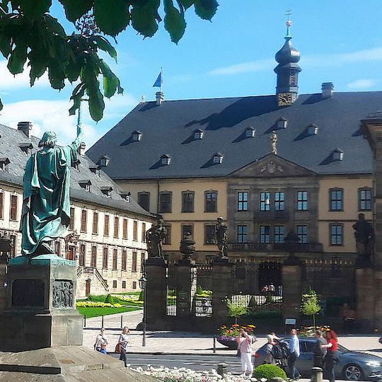 Die Stadt Fulda stellt Behördeninformationen nun auch per App zur Verfügung. Die Stadt Fulda stellt Behördeninformationen nun auch per App zur Verfügung.