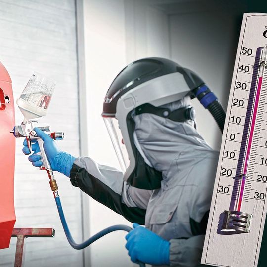 Bei höheren Temparaturen ändert sich das Verhalten der Lackmaterialien – Härter, Verdünnungen und Additive müssen darauf eingestellt werden. Bei höheren Temparaturen ändert sich das Verhalten der Lackmaterialien – Härter, Verdünnungen und Additive müssen darauf eingestellt werden.