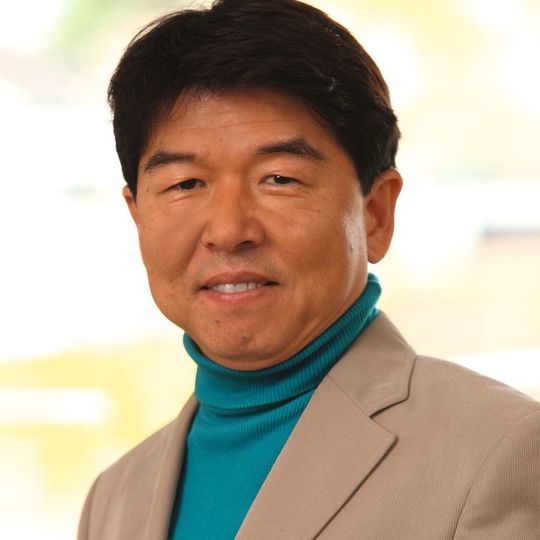 Geschäftsführer von Beckhoff Korea ist Key Yoo, der als Gründer von Tri-Tek auch bisher schon für den Erfolg verantwortlich war. Geschäftsführer von Beckhoff Korea ist Key Yoo, der als Gründer von Tri-Tek auch bisher schon für den Erfolg verantwortlich war.