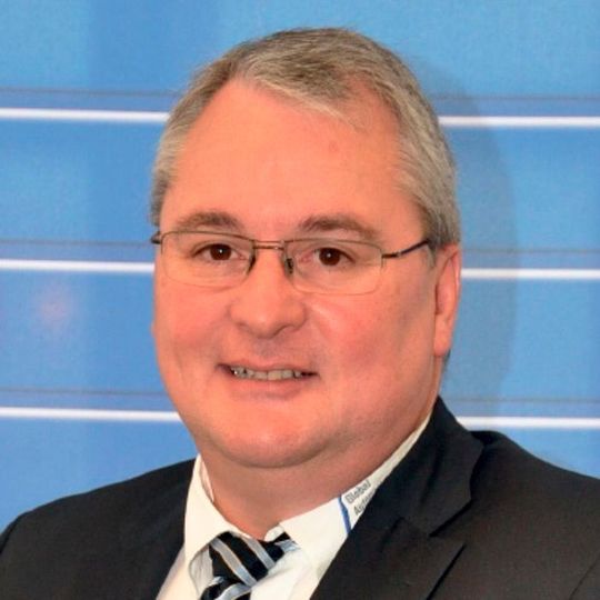 Wir werden in der Lage sein, unseren Flottenkunden ein bundesweites Netz an Reifenspezialisten anzubieten", freut sich der geschäftsführende Gesellschafter der G.A.S., Andreas Brodhage. Wir werden in der Lage sein, unseren Flottenkunden ein bundesweites Netz an Reifenspezialisten anzubieten", freut sich der geschäftsführende Gesellschafter der G.A.S., Andreas Brodhage.