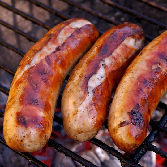 A producer of frozen sausage proctects its process liquid against contamination with self-cleaning filters. A producer of frozen sausage proctects its process liquid against contamination with self-cleaning filters.