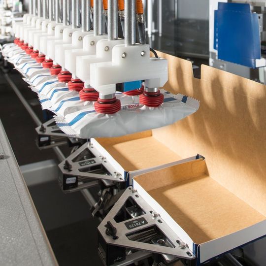 Bosch plant, das Geschäft mit Verpackungsmaschinen an eine neu gegründete Gesellschaft, die von CVC Capital Partners (CVC) verwaltet wird, zu verkaufen. Bosch plant, das Geschäft mit Verpackungsmaschinen an eine neu gegründete Gesellschaft, die von CVC Capital Partners (CVC) verwaltet wird, zu verkaufen.