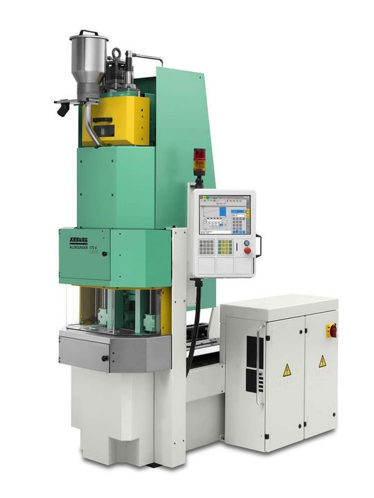Auf der Euro PM 2008 zeigt Arburg das Hinterspritzen von Metallfolien mit einem Keramikpulver-Feedstock auf einer vertikalen Spritzgießmaschine. Auf der Euro PM 2008 zeigt Arburg das Hinterspritzen von Metallfolien mit einem Keramikpulver-Feedstock auf einer vertikalen Spritzgießmaschine.