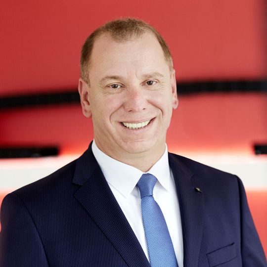 On July 1, Henning Preis took over as president & CEO of Tsubaki Kabelschlepp GmbH and Kabelschlepp GmbH-Hünsborn. On July 1, Henning Preis took over as president & CEO of Tsubaki Kabelschlepp GmbH and Kabelschlepp GmbH-Hünsborn.