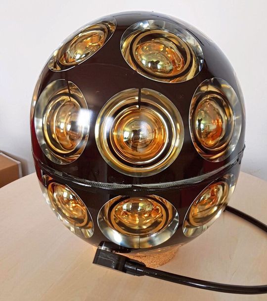 Das multi-Pixel Digital Optical Module (mDOM) hat einen horizontalen Durchmesser von 36 Zentimetern.