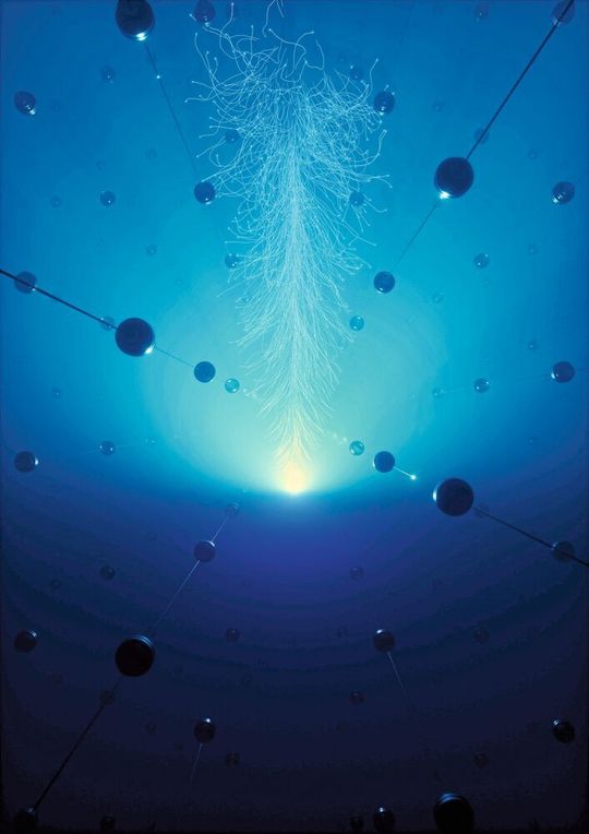 Tief im ewigen Eis späht IceCube nach den Leuchtspuren von Neutrinos aus dem Weltall.