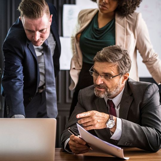 Eine Erhebung der CISO Alliance zeigt, dass IT-Sicherheitsverantwortliche sich oft mit vielen Bremsern konfrontiert sehen. Eine Erhebung der CISO Alliance zeigt, dass IT-Sicherheitsverantwortliche sich oft mit vielen Bremsern konfrontiert sehen.