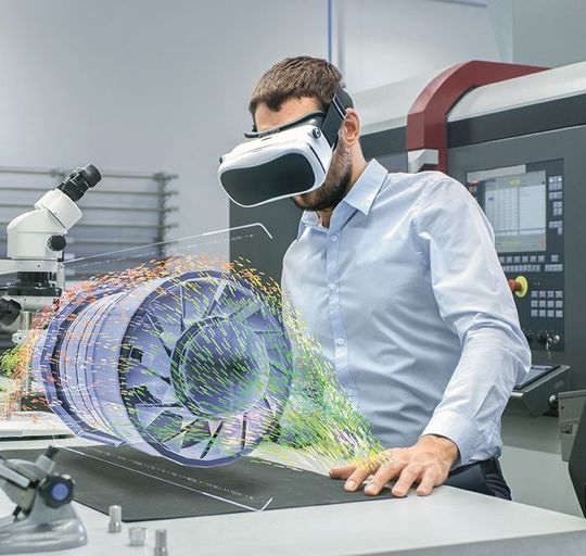 ABB will die Simulation demokratisieren: Um Simulation vielen Entwicklern zugänglich zu machen, hat das Unternehmen drei halbautomatisierte Tools entwickelt, die Konstrukteure bei der Entwicklung von Trafos, Elektromotoren und bei der Erstellung von CFD-Berechnungen unterstützen. ABB will die Simulation demokratisieren: Um Simulation vielen Entwicklern zugänglich zu machen, hat das Unternehmen drei halbautomatisierte Tools entwickelt, die Konstrukteure bei der Entwicklung von Trafos, Elektromotoren und bei der Erstellung von CFD-Berechnungen unterstützen.