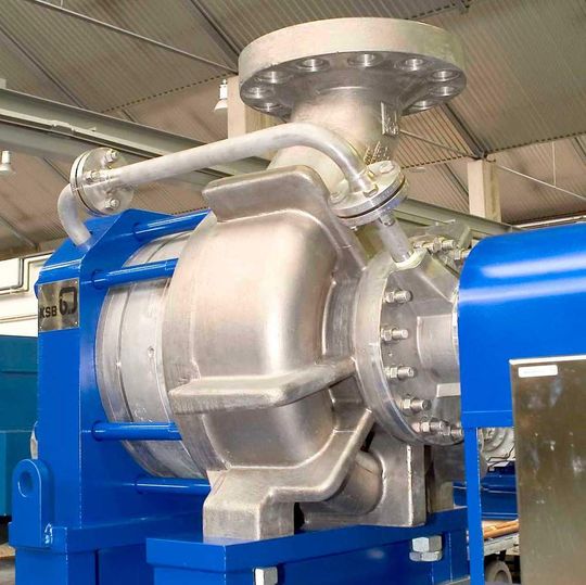 Insgesamt 13 dieser HGM-RO-Hochdruck-Pumpen wird KSB für eine neue Meerwasser-Entsalzungsanlage im westalgerischen Tlemcen liefern. Insgesamt 13 dieser HGM-RO-Hochdruck-Pumpen wird KSB für eine neue Meerwasser-Entsalzungsanlage im westalgerischen Tlemcen liefern.