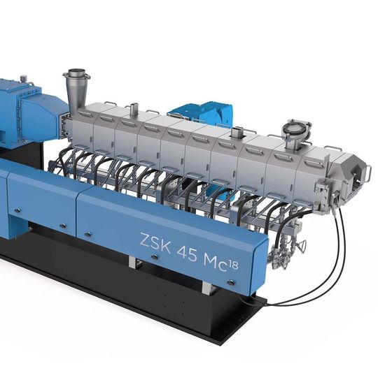 Der Extruder ZSK 45 Mc-18 mit 45 mm Schneckendurchmesser ist ein Vertreter der ZSK-Baureihe von Coperion und jetzt mit zahlreichen neuen Features ausgestattet, die das Handling deutlich vereinfachen und die Effizienz beim Compoundieren steigern. Er sei einer der Stars beim Coperion-Auftritt zur K 2019 in Halle 14 am Stand B19. Der Extruder ZSK 45 Mc-18 mit 45 mm Schneckendurchmesser ist ein Vertreter der ZSK-Baureihe von Coperion und jetzt mit zahlreichen neuen Features ausgestattet, die das Handling deutlich vereinfachen und die Effizienz beim Compoundieren steigern. Er sei einer der Stars beim Coperion-Auftritt zur K 2019 in Halle 14 am Stand B19.