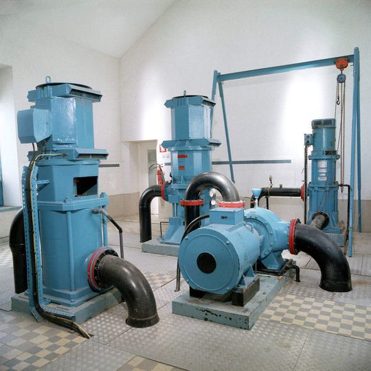 Die Pumpstation zur Wasserversorgung von La Rochelle spart dank Einsatz von Frequenzumrichtern nun 20 bis 25% Energie ein. Die Pumpstation zur Wasserversorgung von La Rochelle spart dank Einsatz von Frequenzumrichtern nun 20 bis 25% Energie ein.