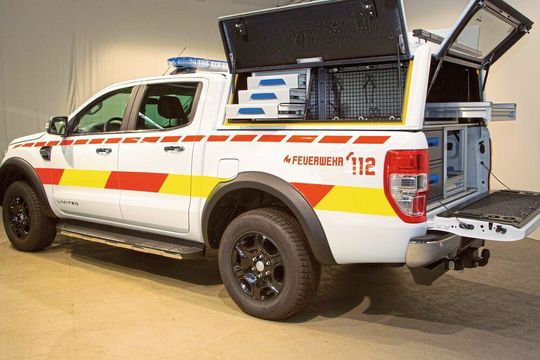 Meisterleistung: Das Autohaus Sorg hat einen Ford Ranger zum Feuerwehrauto umgebaut. Meisterleistung: Das Autohaus Sorg hat einen Ford Ranger zum Feuerwehrauto umgebaut.