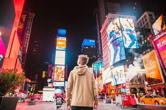 Viele Marketer sehen Programmatic Advertising als die Zukunft der Online-Werbung. Viele Marketer sehen Programmatic Advertising als die Zukunft der Online-Werbung.