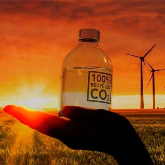 The technology makes it possible to recycle CO2 and produce methanol from it. The technology makes it possible to recycle CO2 and produce methanol from it.