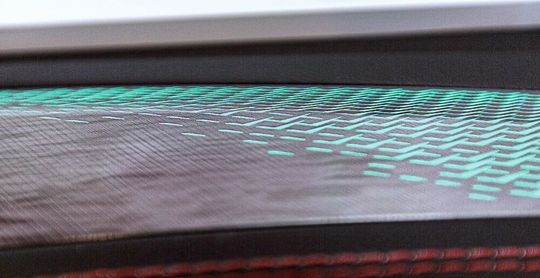 Bild 1: Dekor- und Funktionsbeschichtungen, wie sie bei Leonhard Kurz entwickelt und produziert werden, ermöglichen es, neue Designkonzepte wirtschaftlich umzusetzen: hier am Beispiel einer variierbar sowie dimmbar hinterleuchteten Pkw-Türblende. Bild 1: Dekor- und Funktionsbeschichtungen, wie sie bei Leonhard Kurz entwickelt und produziert werden, ermöglichen es, neue Designkonzepte wirtschaftlich umzusetzen: hier am Beispiel einer variierbar sowie dimmbar hinterleuchteten Pkw-Türblende.