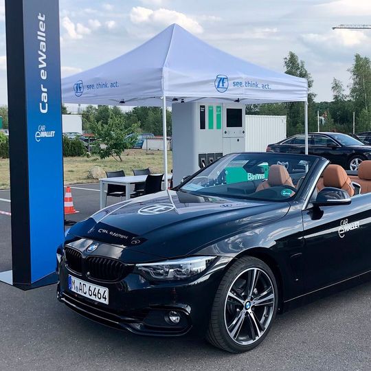 Zusammen mit Baywa bringt ZF seine Car E-Wallet auf den Markt. Zusammen mit Baywa bringt ZF seine Car E-Wallet auf den Markt.
