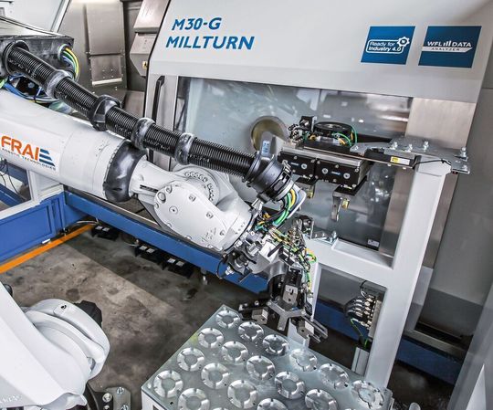 WFL kann zusammen mit Frai Elektromaschinenbau eine umfangreiche Automatisierungspalette für sein Millturn-Maschinen bieten. Hier ein Roboterbeispiel. Halle 26 am Stand C16. WFL kann zusammen mit Frai Elektromaschinenbau eine umfangreiche Automatisierungspalette für sein Millturn-Maschinen bieten. Hier ein Roboterbeispiel. Halle 26 am Stand C16.