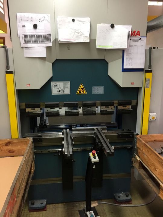 Der Sicherheitslichtvorhang der Serie BLVT von Fiessler Elektronik bietet bis zu 11 verschiedene Blanking-Programme und kann so an verschiedenste Anwendungsbereiche angepasst werden. Der Sicherheitslichtvorhang der Serie BLVT von Fiessler Elektronik bietet bis zu 11 verschiedene Blanking-Programme und kann so an verschiedenste Anwendungsbereiche angepasst werden.