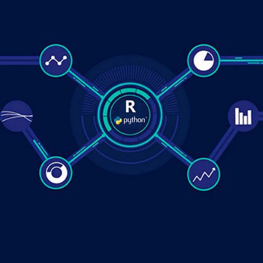 Der Microsoft ML Server dient als Bereitstellungsplattform für R- und Python-Anwendungen. Der Microsoft ML Server dient als Bereitstellungsplattform für R- und Python-Anwendungen.