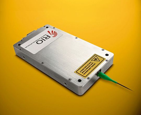Rio Orion nutzt die bewährte Präzision der proprietär PLANEX-Technik in einem hochintegrierten, eigenständigen Lasermodul mit kleinem Formfaktor. Rio Orion nutzt die bewährte Präzision der proprietär PLANEX-Technik in einem hochintegrierten, eigenständigen Lasermodul mit kleinem Formfaktor.