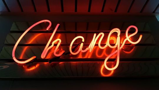 Die Digitalisierung des Marketings findet Eingang in den B2B-Bereich und die Industrie. Neue Kundengruppen und Einkäufer wollen eine andere Art der Ansprache, Interaktion und Kommunikation. Die Digitalisierung des Marketings findet Eingang in den B2B-Bereich und die Industrie. Neue Kundengruppen und Einkäufer wollen eine andere Art der Ansprache, Interaktion und Kommunikation.